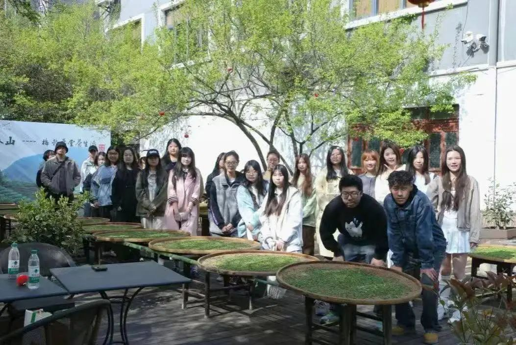 1DCB9F